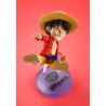 Action Figure - S.H.Figuart - One Piece - World Collectable Figure X SH Figuarts - Monkey D. Luffy